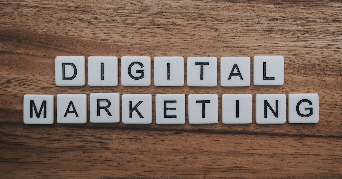 Effective Online Advertising
